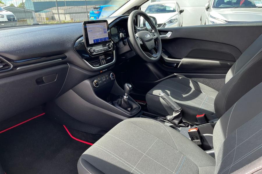 Ford FIESTA Photo autoimg-7e00a7367377545daacc7576e499d29b16c3c840.jpg