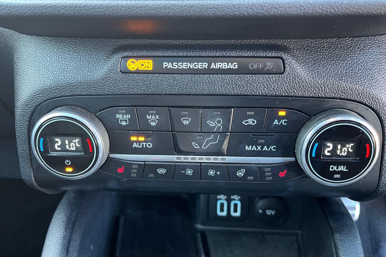 Ford Kuga Photo 38