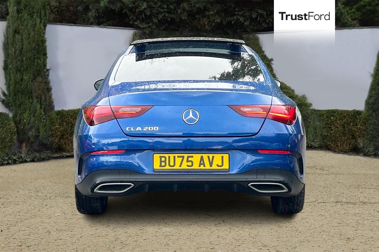 Mercedes-Benz CLA Photo 6