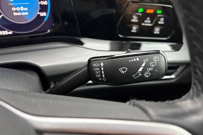Volkswagen Golf Photo 34