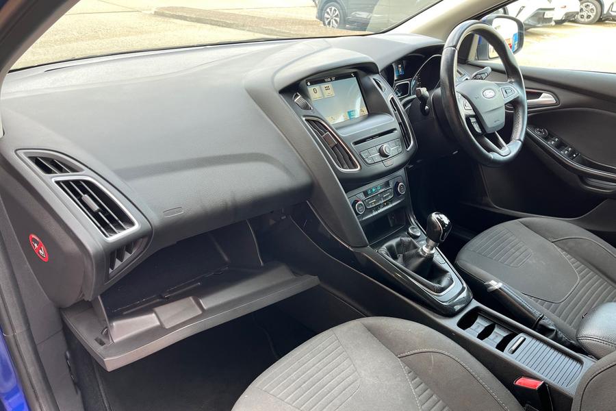 Ford Focus Photo autoimg-7e0efe0a214d0a59a6dff97592495f98dccdebf4.jpg