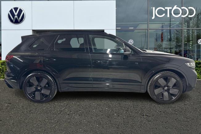 VOLKSWAGEN Touareg Photo 4