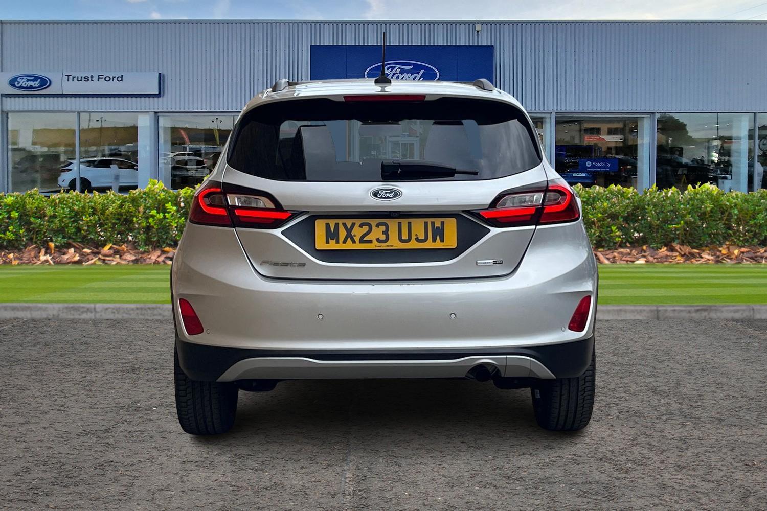 Ford FIESTA Photo 6
