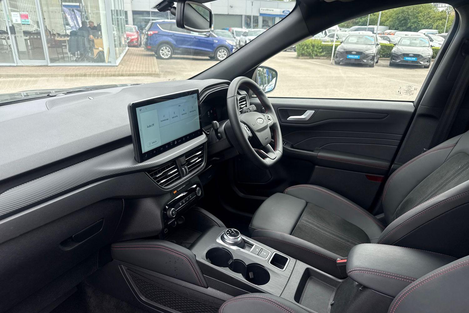 Ford KUGA Photo 17