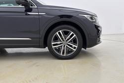 VOLKSWAGEN Tiguan Photo 5