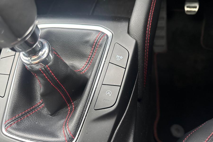 Ford KUGA Photo autoimg-7e19f056cb308c5d877484109bdb6a155a8e1e4b.jpg