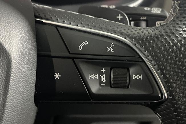 AUDI Sq8 Photo 17