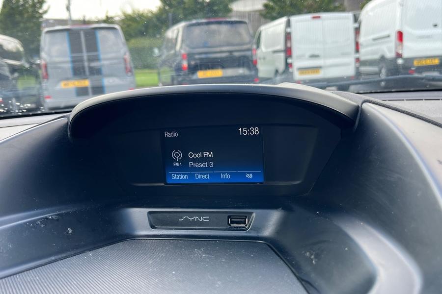 Ford Kuga Photo autoimg-7e27136df2e1299e44aa67c7d7071e3ac9d953a0.jpg