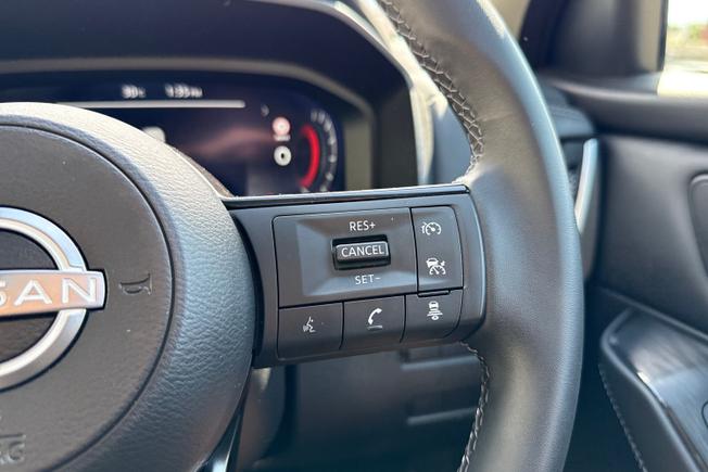 NISSAN Qashqai Photo 17