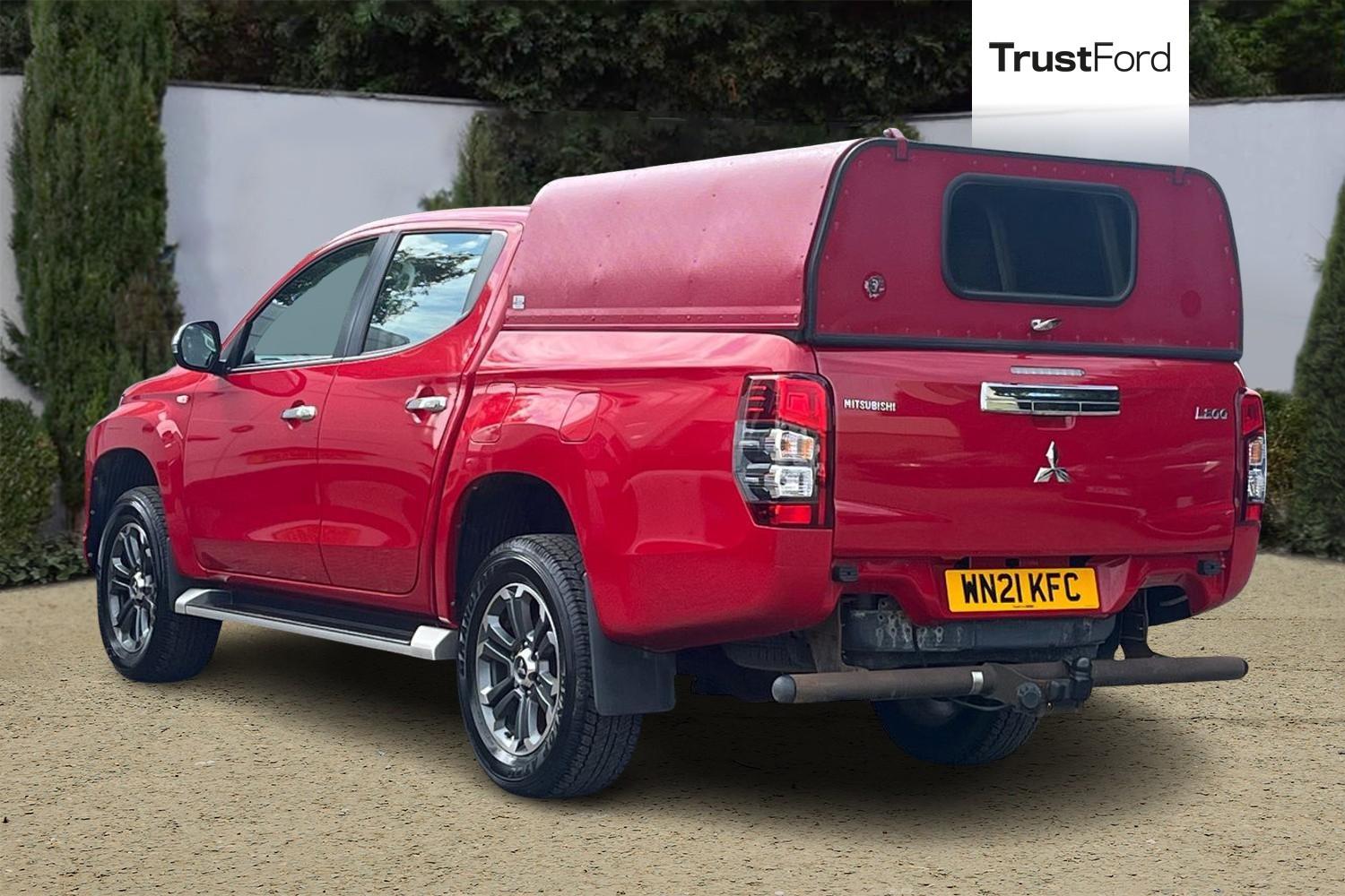 Mitsubishi L200 Photo 1