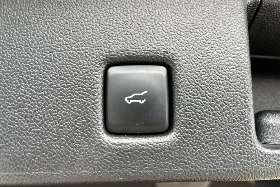 Ford KUGA Photo autoimg-7e2c7c1be6dd74216c8e4c2024cac5ff27da64c0.jpg
