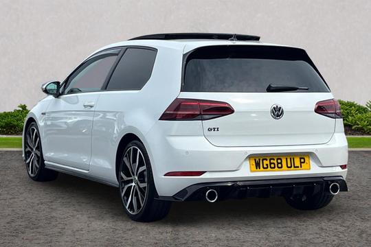 Volkswagen Golf Photo autoimg-7e35ab1f5a590d54c2a3384b0f785756dfaf64e3.jpg