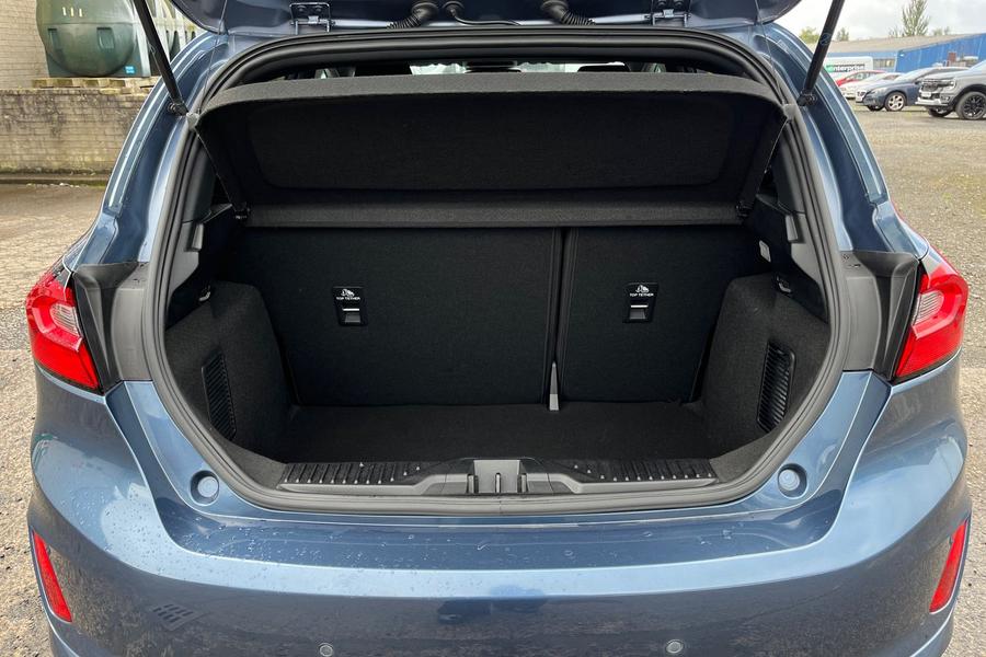 Ford FIESTA Photo autoimg-7e362ca9e0834998b6b248c8e73660ff67016401.jpg