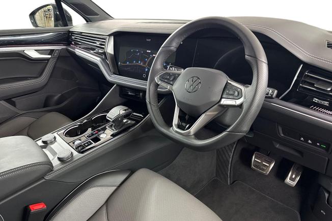 Volkswagen Touareg Photo 6