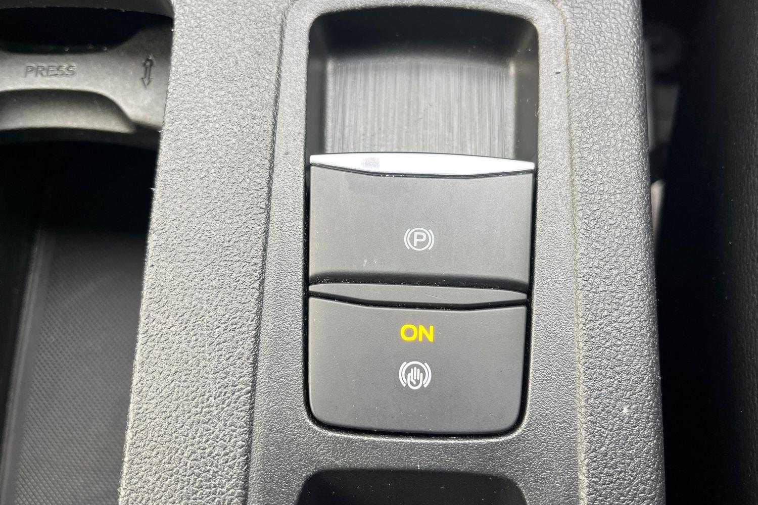 Ford Kuga Photo 38