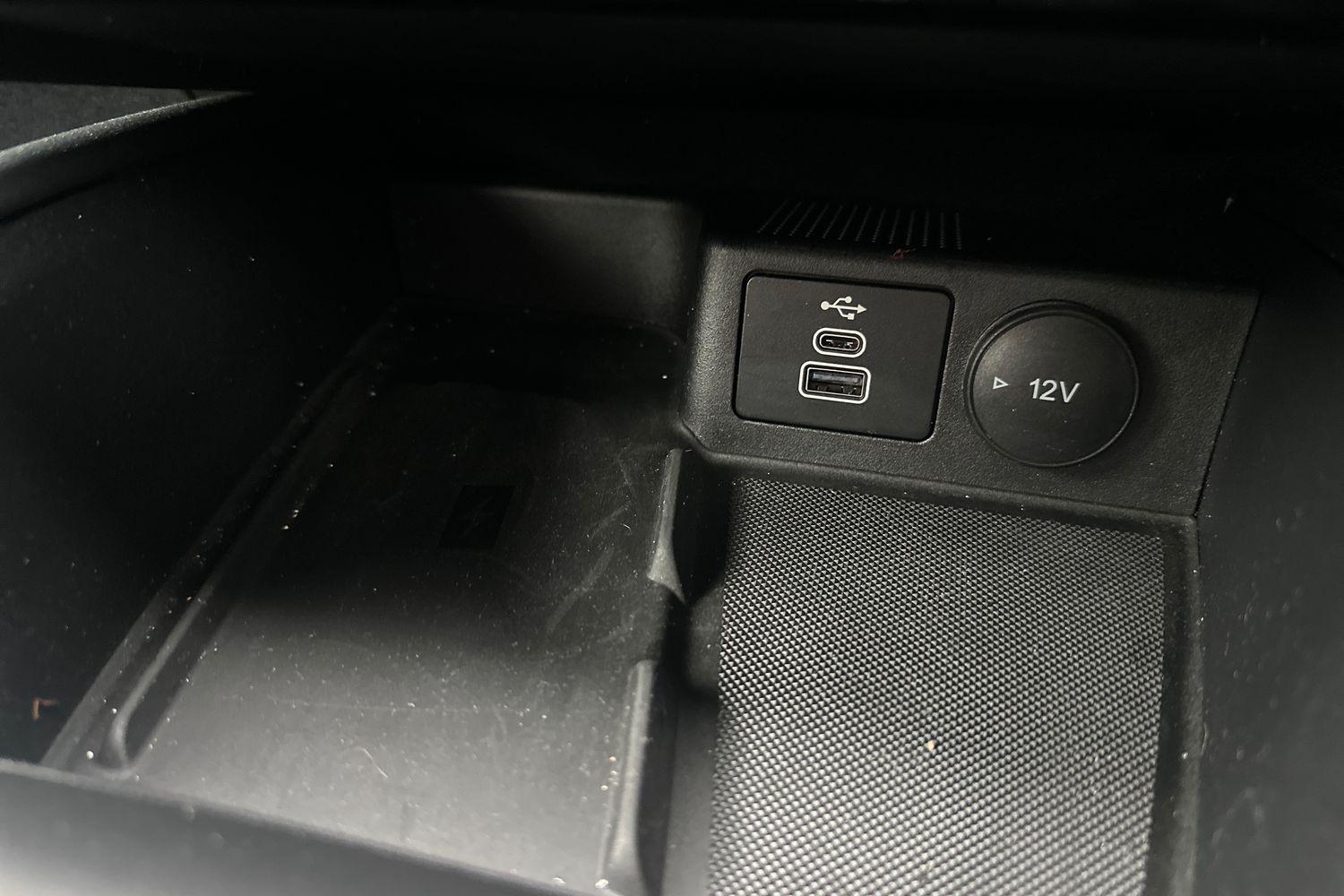Ford Kuga Photo 36