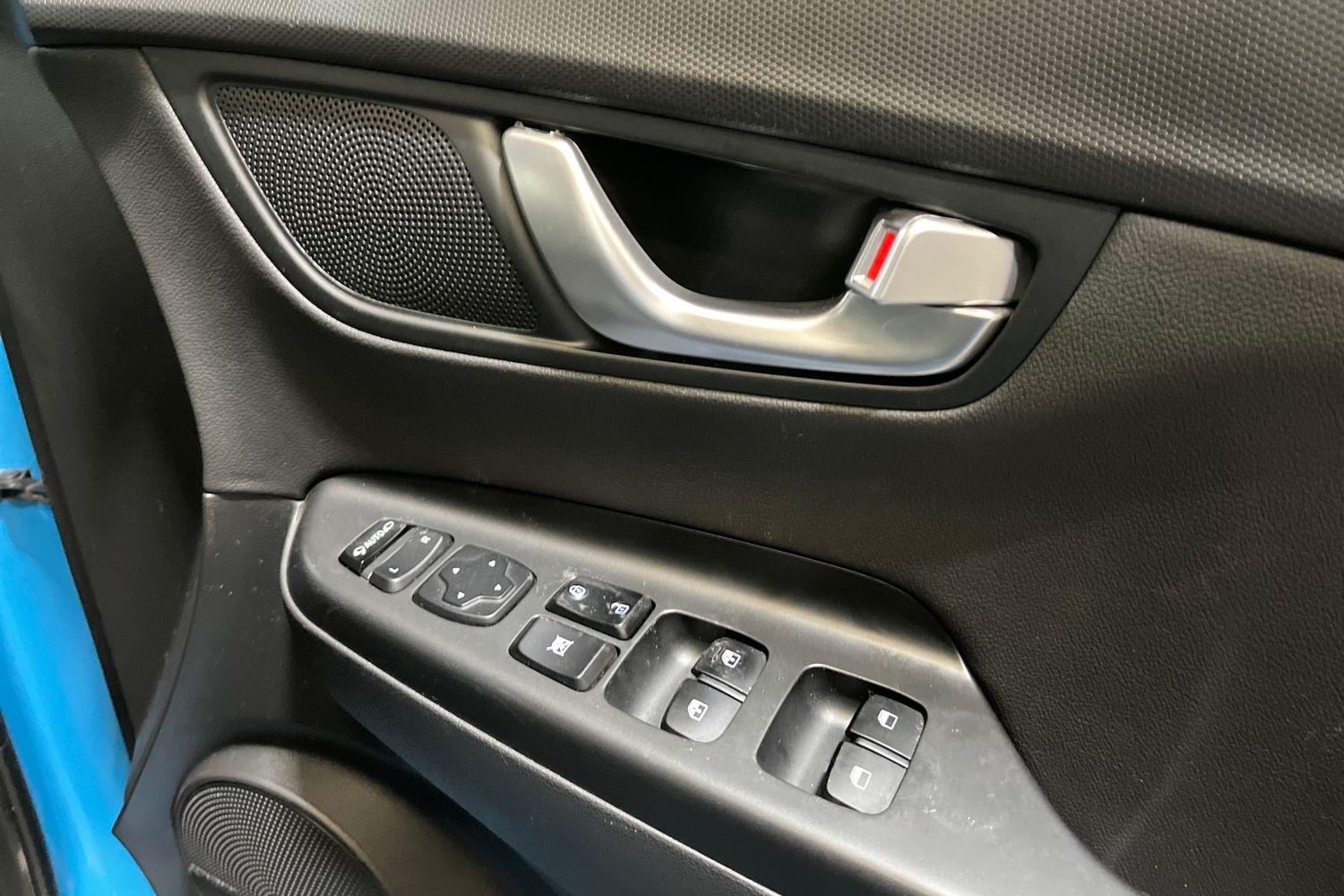 Hyundai KONA Photo 23
