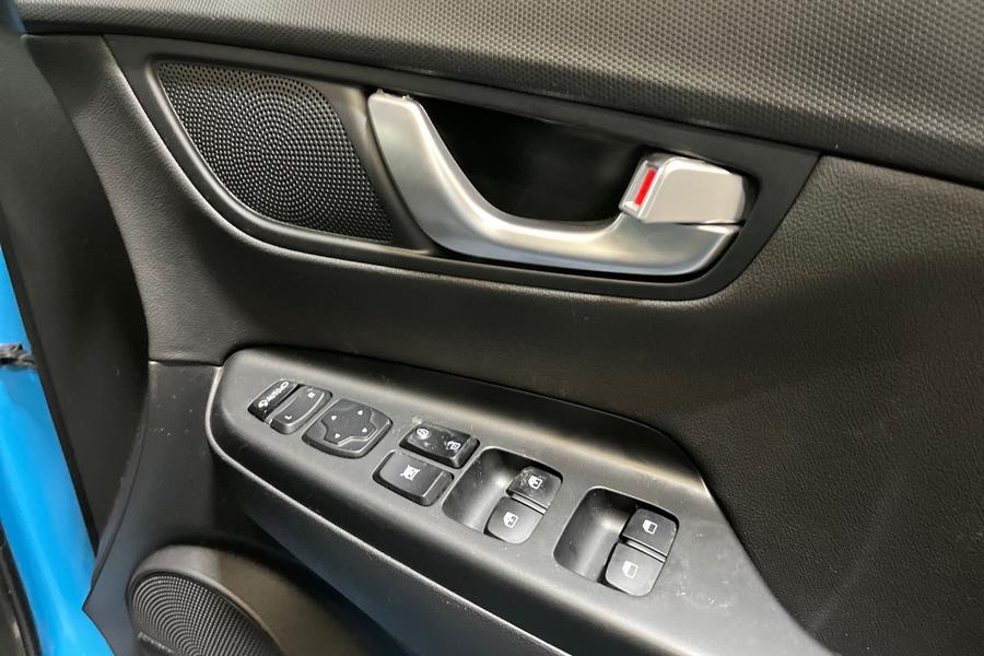 Hyundai KONA Photo autoimg-7e440320d9e7ee1ff59c4172ef1327b8b88c1d2b.jpg
