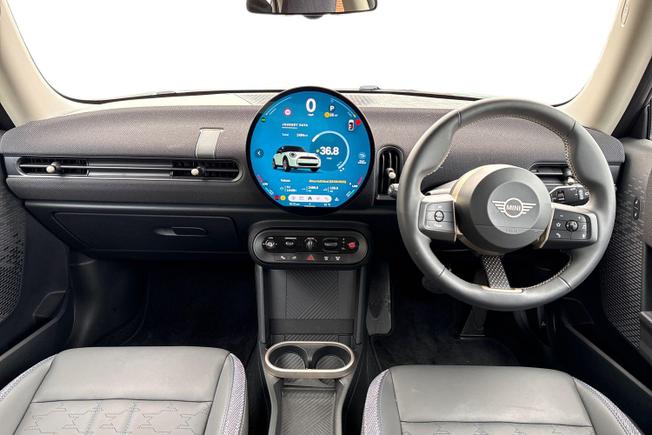 MINI Cooper Photo 10