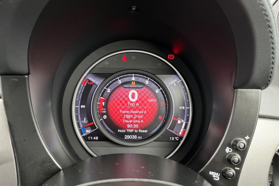 Abarth 595 Photo autoimg-7e5016efe9228f1c9c54cc1cd1d671145e01252d.jpg