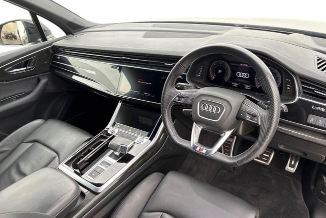 AUDI Q7 Photo 6