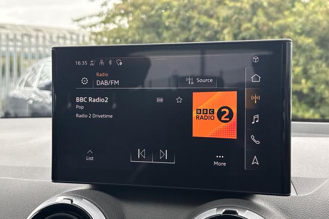 AUDI Q2 Photo 13