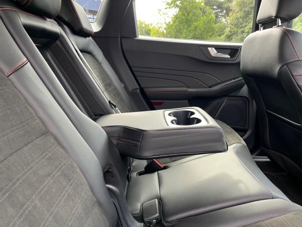 Ford Kuga Photo autoimg-7e52700954b3fce6ade757ff534b2deb5cd72eb4.jpg