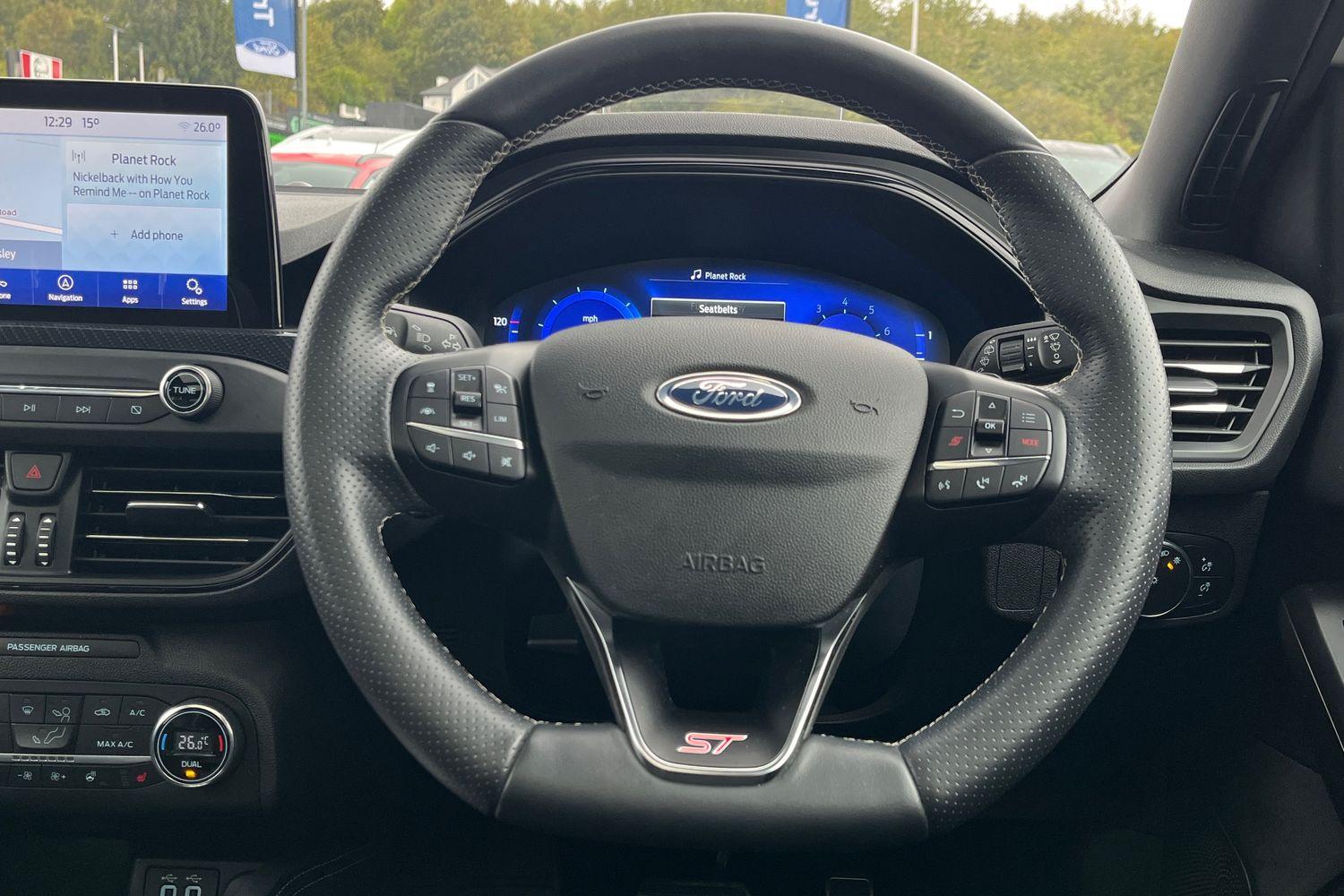 Ford FOCUS Photo 11