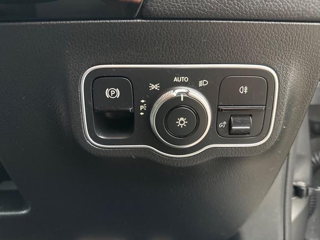 MERCEDES-BENZ B Class Photo 28