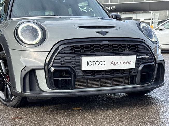 MINI Hatch Photo 23