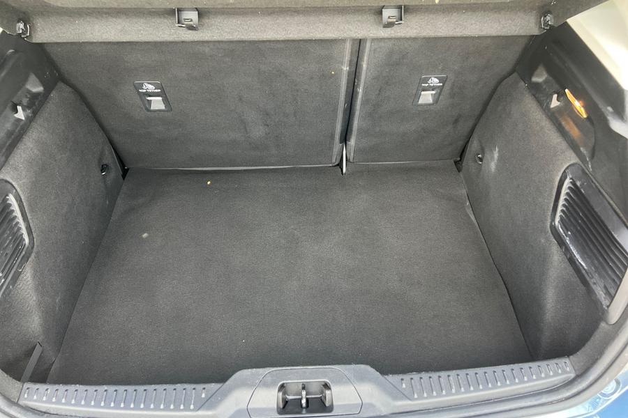 Ford FOCUS Photo autoimg-7e5c41ee4fa130b3c51e4ba0cb08b7424d89d4d7.jpg