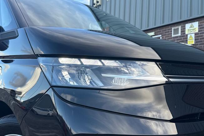 VOLKSWAGEN Multivan Photo 19