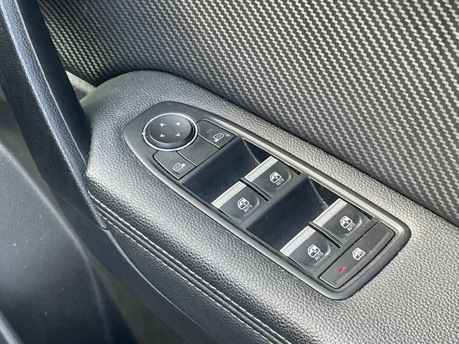 RENAULT Captur Photo 27