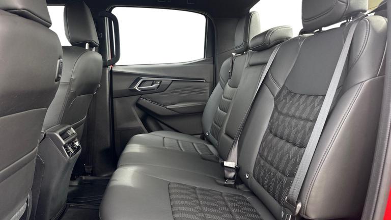 Used Isuzu D-Max WK25YBB 4