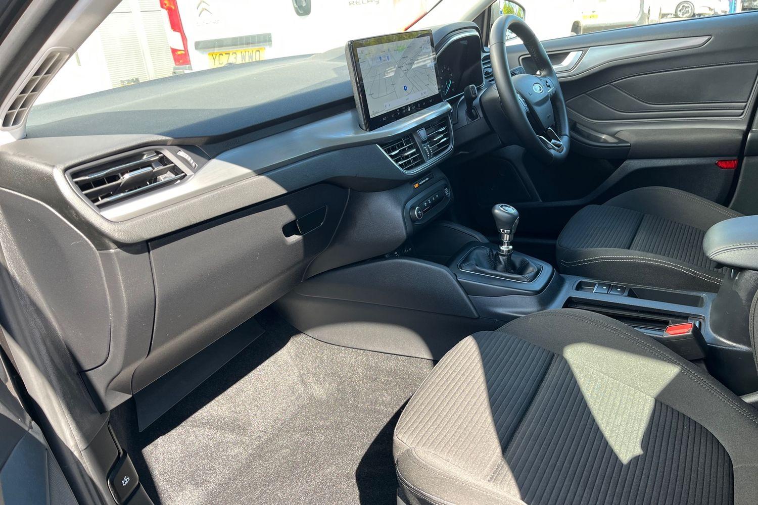 Ford Focus Photo 17