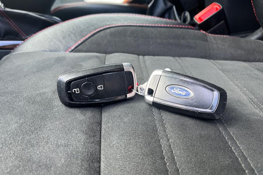 Ford ECOSPORT Photo autoimg-7e6b643a7f6df84ba0fb4b50f0482e8ebc0d2f4b.jpg