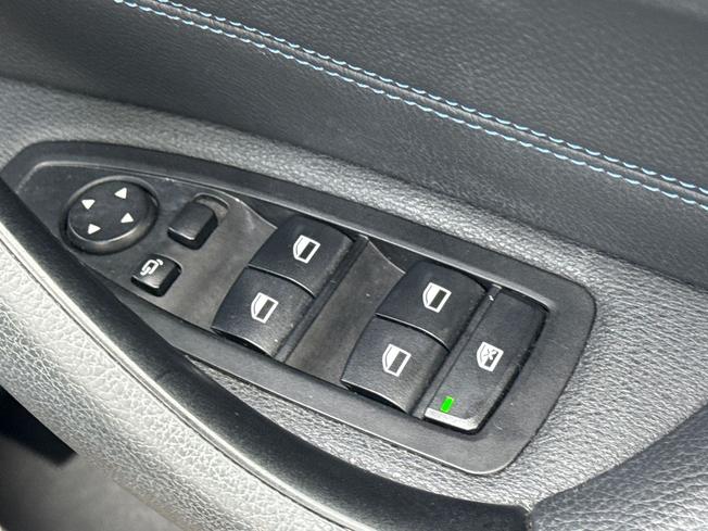 BMW X1 Photo 25