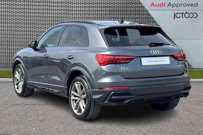 AUDI Q3 Photo 3