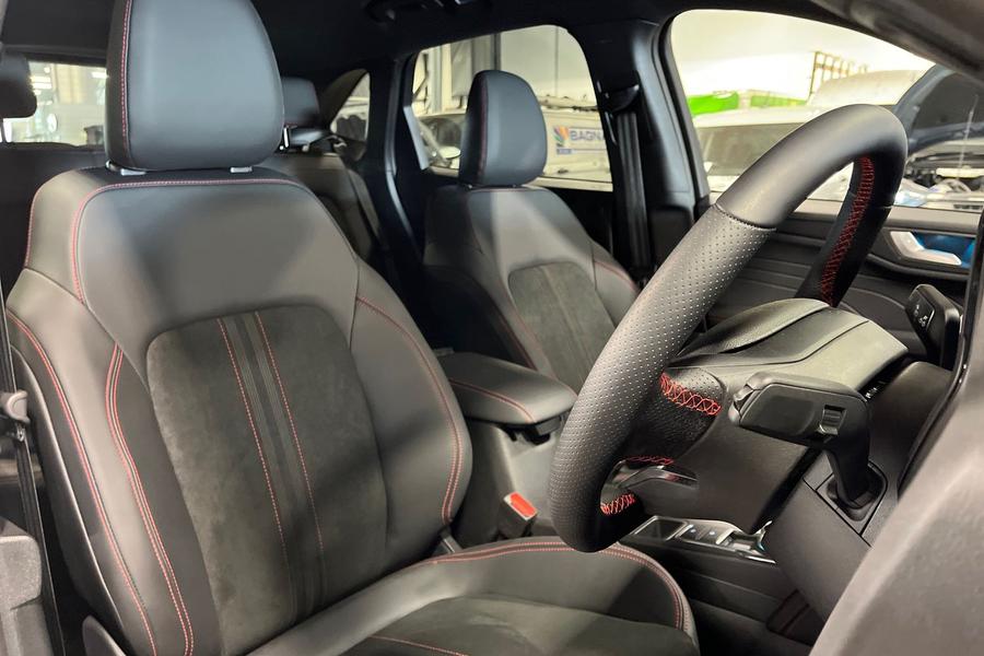 Ford Kuga Photo autoimg-7e717be73478b3b57f645654d855117756bde7e3.jpg