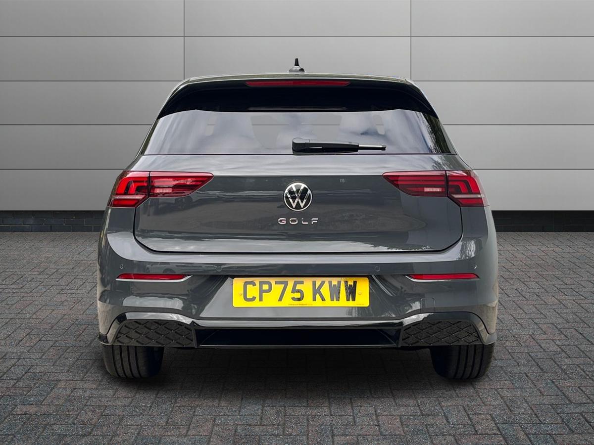 Volkswagen Golf Photo autoimg-7e7383dd054f302e6c24c01b9696445ecb28ab85.jpg