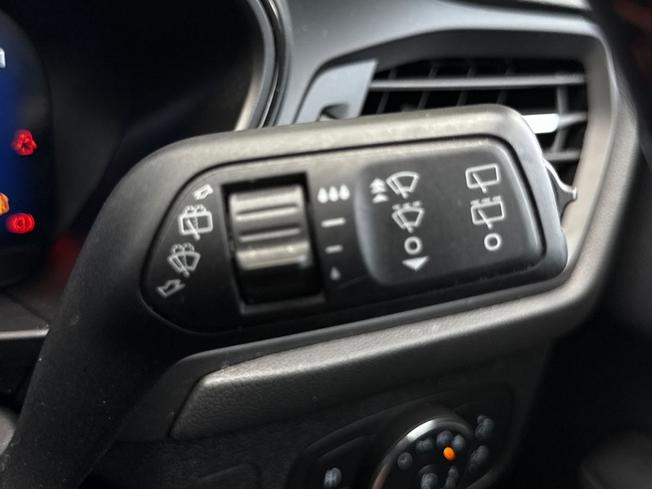 FORD Focus Photo 37