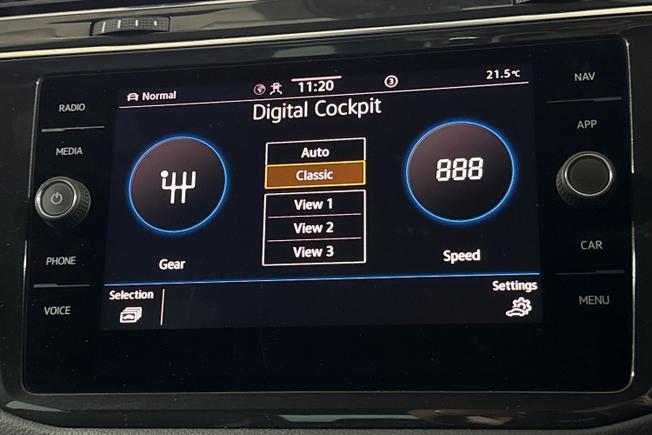 VOLKSWAGEN Tiguan Photo 24