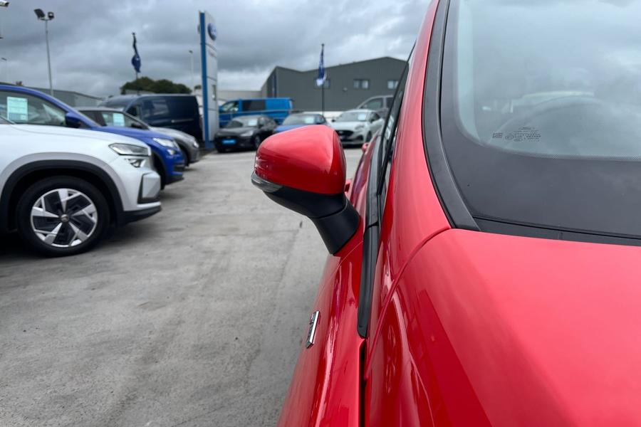 Ford FIESTA Photo autoimg-7e7f180bd3a59ce72e6d1573bff4a2e826e8d5f5.jpg