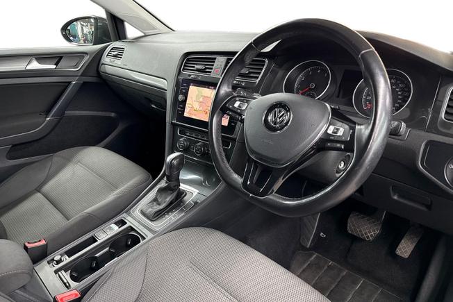 VOLKSWAGEN Golf Photo 6