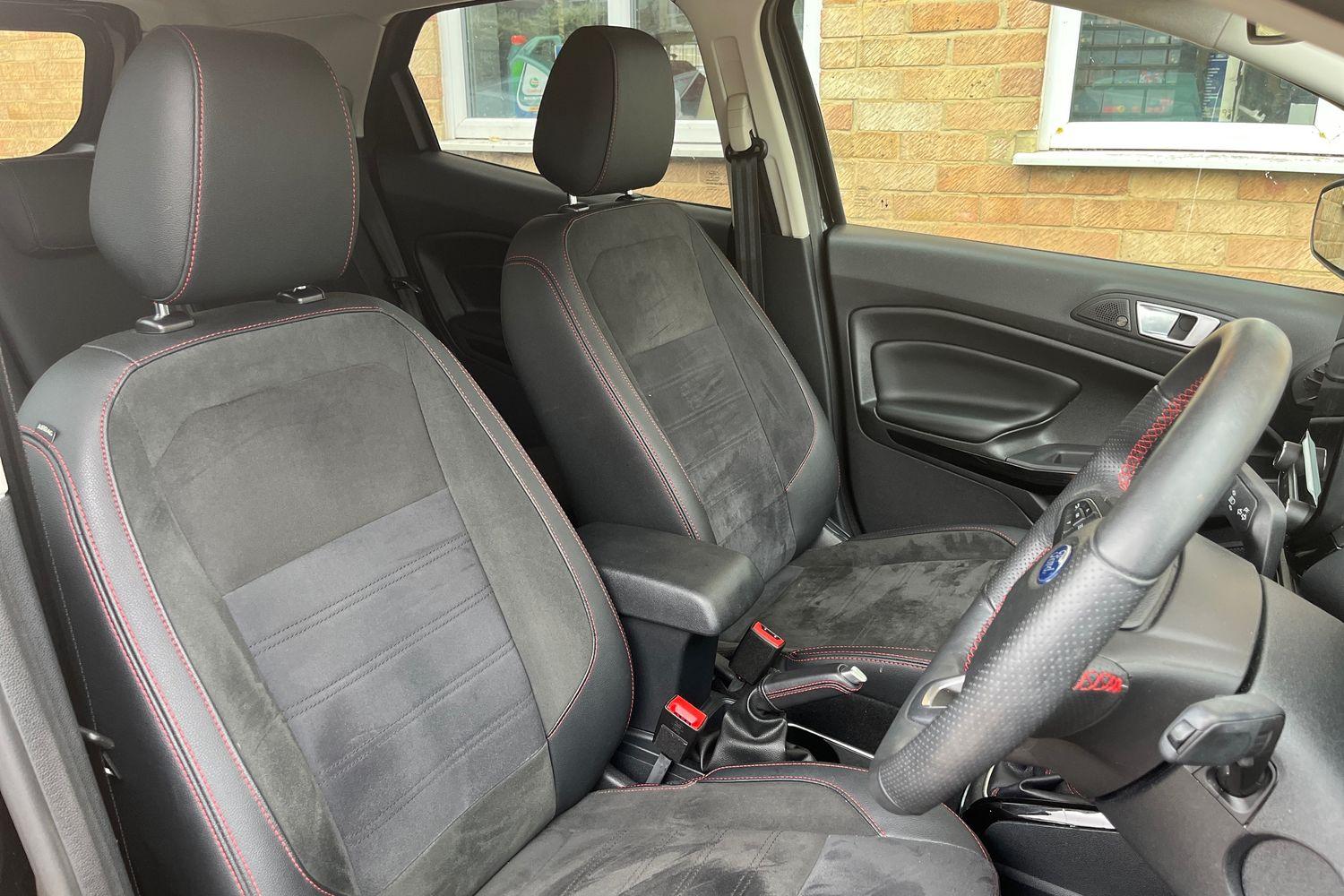 Ford EcoSport Photo 16