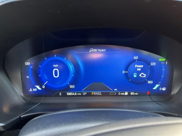 Ford Kuga Photo autoimg-7e81b87a1e45fc5a50ee0f66fefd131bab61c58a.jpg