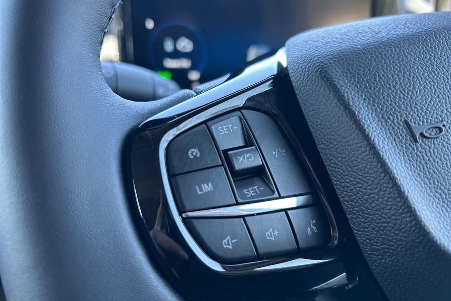 Used FORD TRANSIT CUSTOM WV75SLU 37