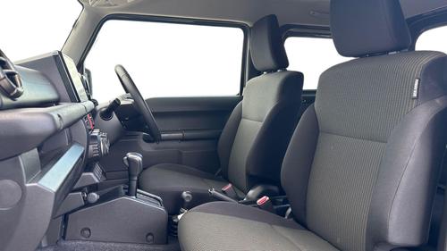 Suzuki Jimny Photo autoimg-7e86f1b8990d5c49e454937d349f1ae9866827ef.jpg