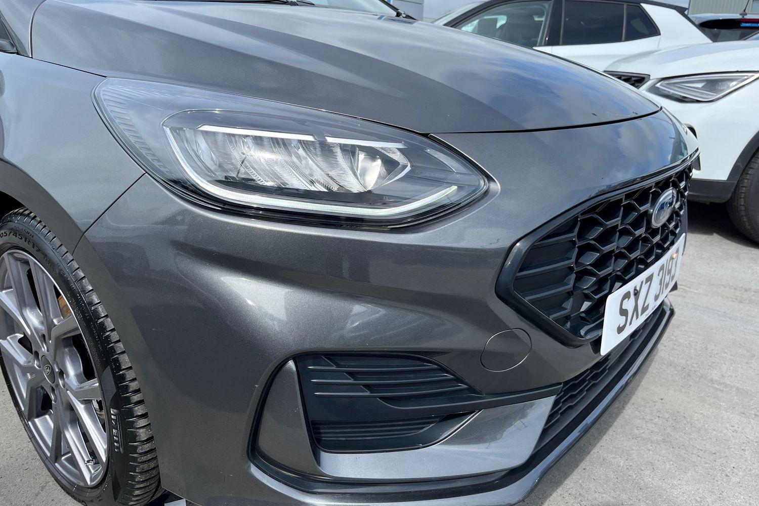 Ford FIESTA Photo 21