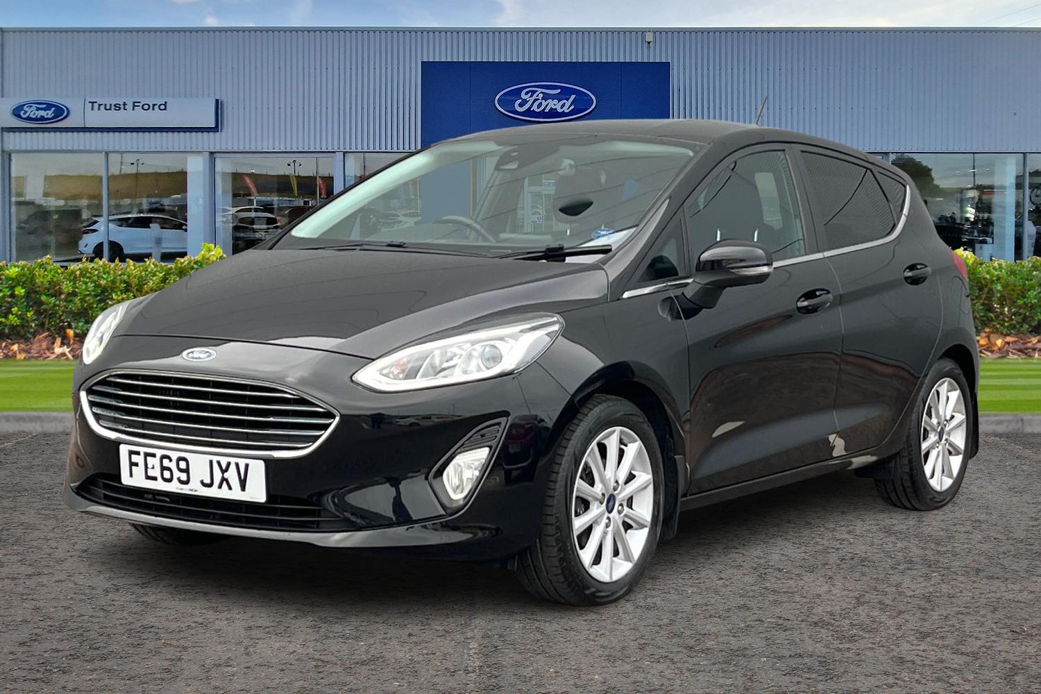 Ford FIESTA Photo 4